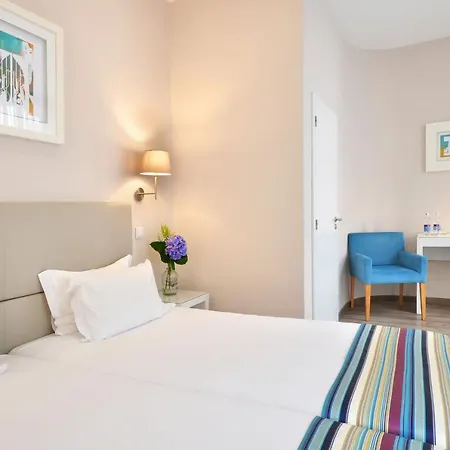 Domus Hotel