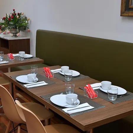 Domus Hotel