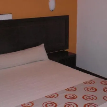 Domus 3* Porto